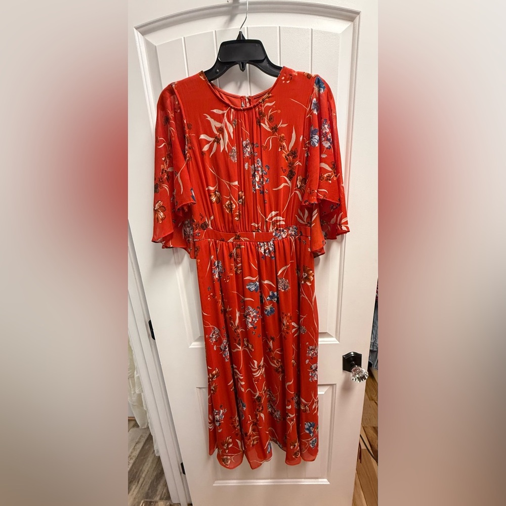 Calvin Klein Red Floral Fit & Flare Chiffon Dress Size 4 Cape Sleeves NWOT